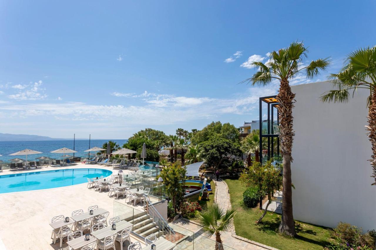 Charm Beach Hotel Akyarlar Exteriör bild